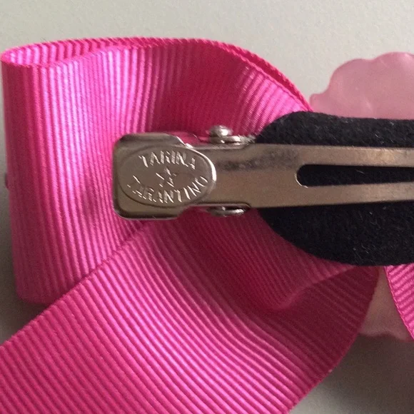 Tarina Tarantino Pink Skull Swarovski Crystal Bow Hair Clip - Picture 4 of 7